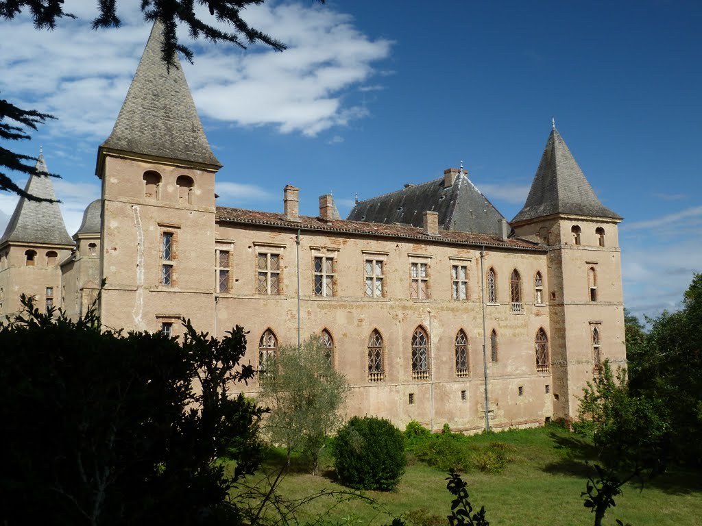 Le château de Caumont